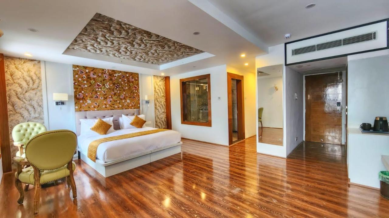 The Walnut Creek Pahalgam Hotel ภายนอก รูปภาพ