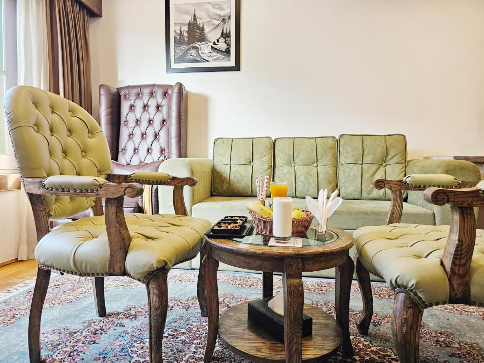The Walnut Creek Pahalgam Hotel ภายนอก รูปภาพ